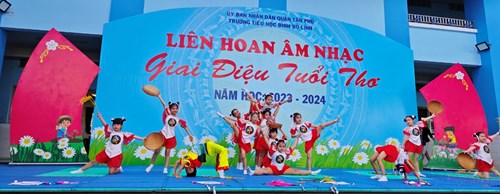 Trường tiểu học Đinh Bộ Lĩnh tổ chức Liên hoan “Giai điệu tuổi thơ” năm học 2023-2024.